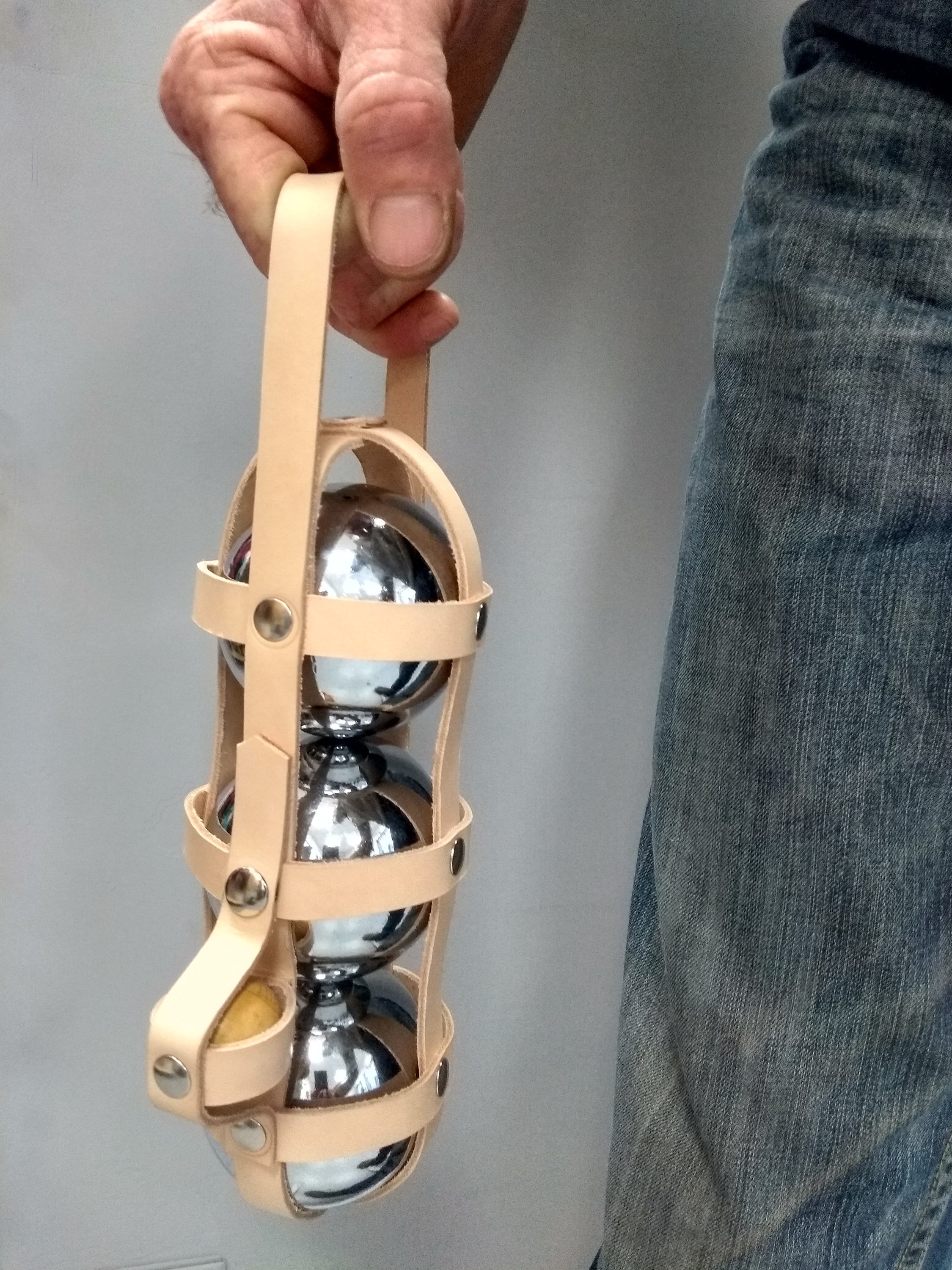 LE "String de boules"