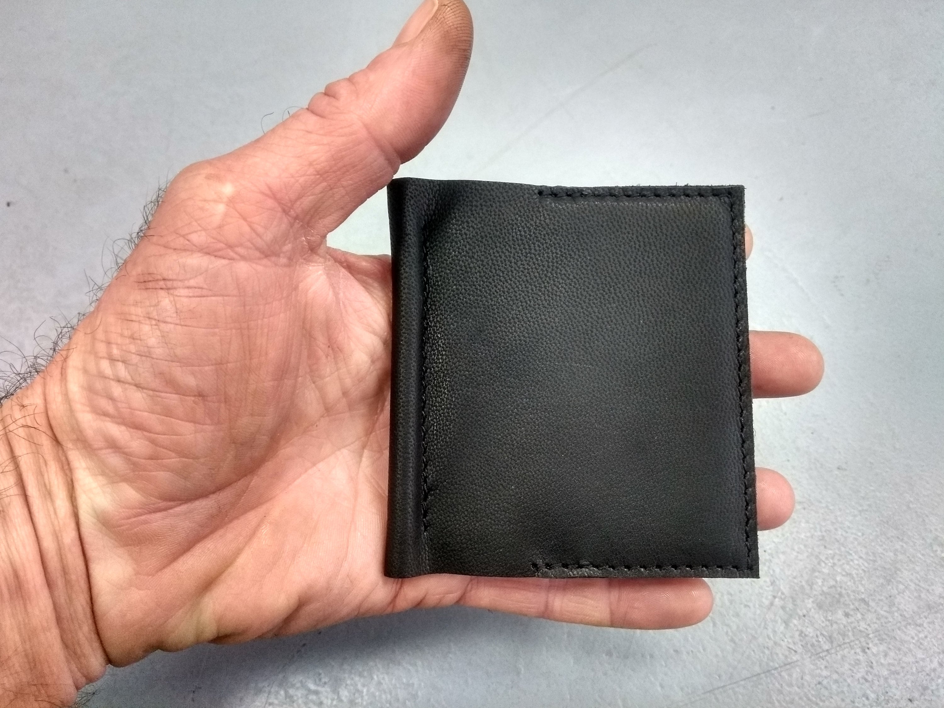 Pince à billets + Cartes bancaires